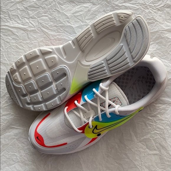 NWT Nike Alphina 5000 shoes - Picture 8 of 8